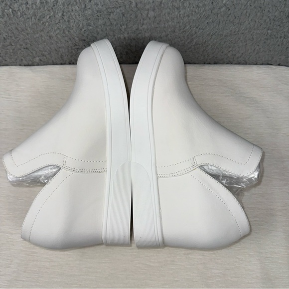 Journee Collection Shoes Womens 8.5 White Platform Slip On Wedge Sneaker NEW - Picture 6 of 7